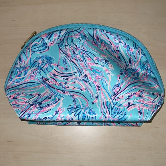 Lilly Pulitzer Bayside Blue Under the Moon Eisley Pouch NEW - Picture 2 of 5